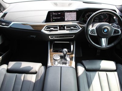 صورة 2 لـ 2021 BMW X5