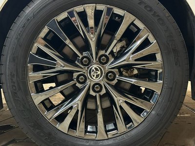 صورة 24 لـ 2023 Toyota VELLFIRE