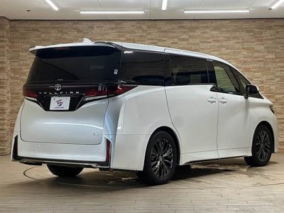 صورة 16 لـ 2023 Toyota VELLFIRE