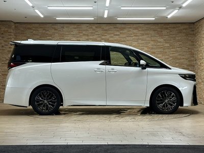 صورة 32 لـ 2023 Toyota VELLFIRE