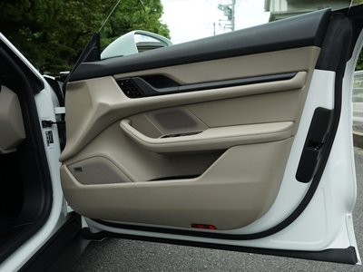 2021 Porsche TAYCAN thumbnail 19