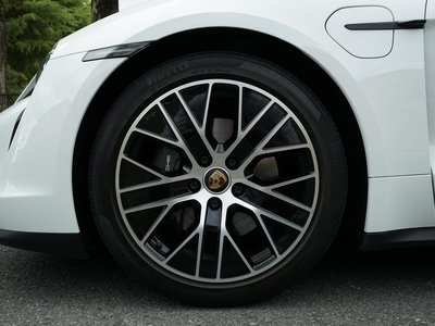 2021 Porsche TAYCAN thumbnail 30