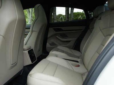 2021 Porsche TAYCAN thumbnail 37