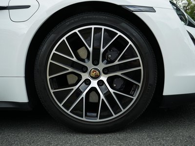 2021 Porsche TAYCAN photo 5