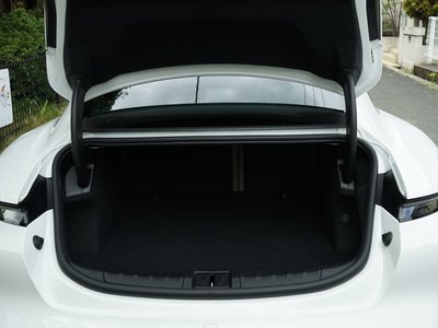 2021 Porsche TAYCAN thumbnail 26