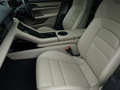 2021 Porsche TAYCAN thumbnail 33