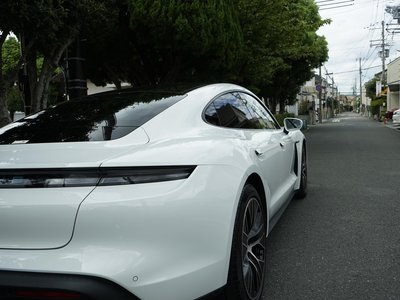 2021 Porsche TAYCAN photo 15