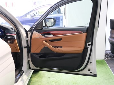 صورة 9 لـ 2022 BMW Alpina D5