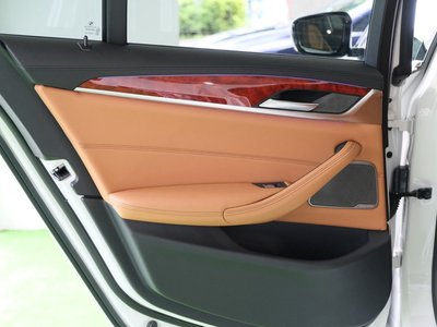 صورة مصغرة 21 لـ 2022 BMW Alpina D5
