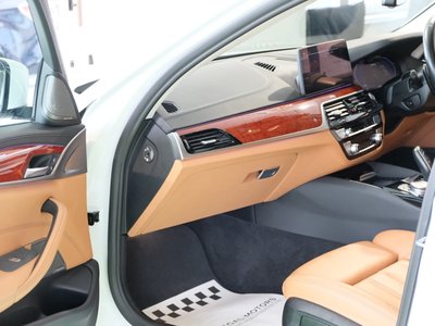 صورة 14 لـ 2022 BMW Alpina D5