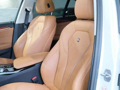 صورة 16 لـ 2022 BMW Alpina D5