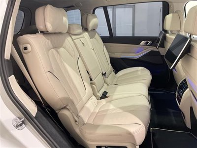 2022 BMW X7 缩略图 2