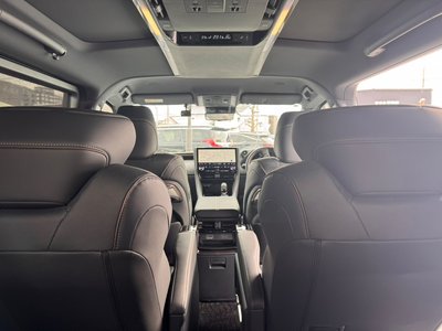 2025 Toyota ALPHARD — фото 17