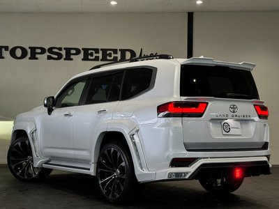 2024 Toyota LAND CRUISER 300 photo 11