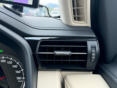 2024 Toyota LAND CRUISER 300 thumbnail 42