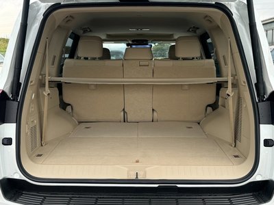 2024 Toyota LAND CRUISER 300 thumbnail 34
