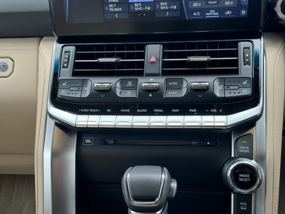 2024 Toyota LAND CRUISER 300 thumbnail 51