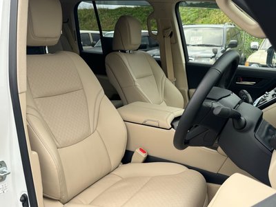 2024 Toyota LAND CRUISER 300 thumbnail 22