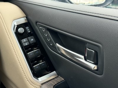 2024 Toyota LAND CRUISER 300 thumbnail 44