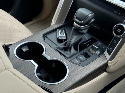 2024 Toyota LAND CRUISER 300 thumbnail 52