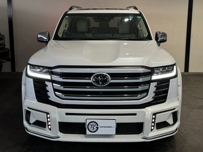 2024 Toyota LAND CRUISER 300 photo 12