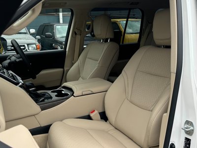 2024 Toyota LAND CRUISER 300 thumbnail 25