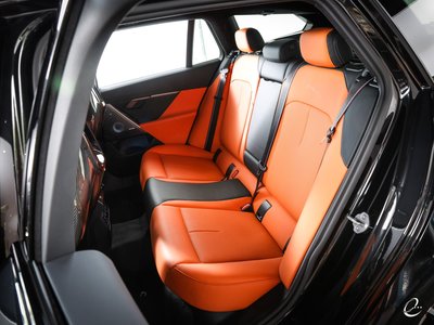 2025 BMW M5 TOURING photo 6