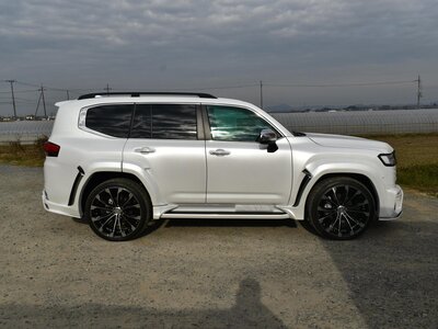 2023 Toyota LAND CRUISER 300 照片 9