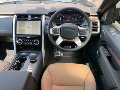 2025 LAND Rover DISCOVERY thumbnail 23