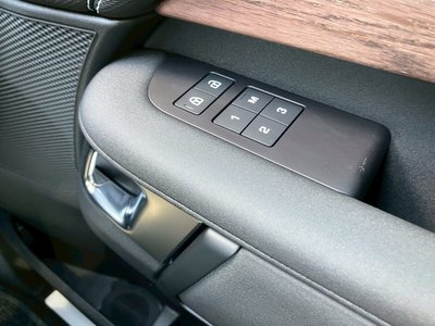 2025 LAND Rover DISCOVERY thumbnail 27