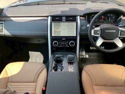 2025 LAND Rover DISCOVERY thumbnail 22