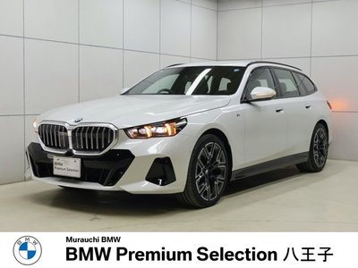 2025 BMW 5 SERIES TOURING 照片 1