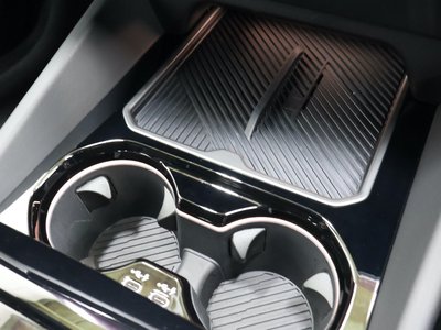 2025 BMW 5 SERIES TOURING thumbnail 19
