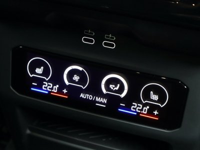 2025 BMW 5 SERIES TOURING thumbnail 37