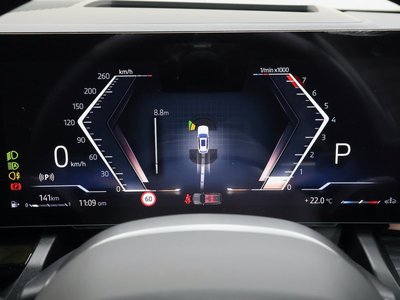2025 BMW 5 SERIES TOURING thumbnail 39