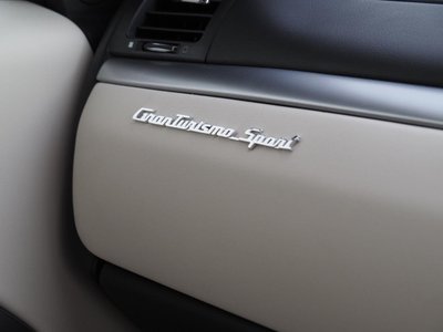 صورة مصغرة 44 لـ 2015 Maserati GRANTURISMO