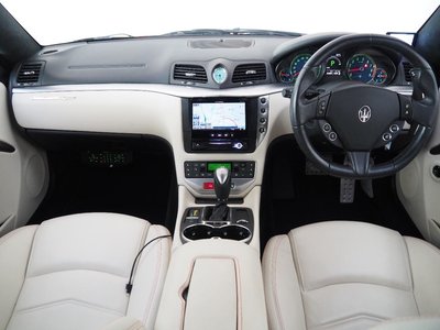 صورة مصغرة 5 لـ 2015 Maserati GRANTURISMO