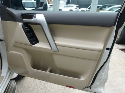 2023 Toyota LAND CRUISER PRADO 照片 44