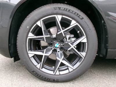 صورة 14 لـ 2025 BMW X3
