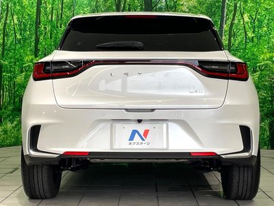 2025 Lexus LBX thumbnail 17