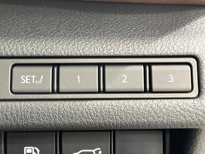 2025 Lexus LBX thumbnail 52