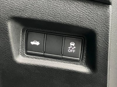 صورة مصغرة 40 لـ 2019 Nissan SKYLINE