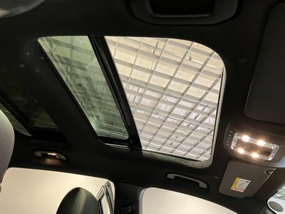2025 Mercedes-BENZ GLB thumbnail 25