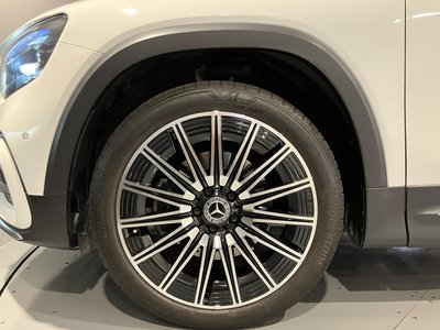 2025 Mercedes-BENZ GLB thumbnail 51