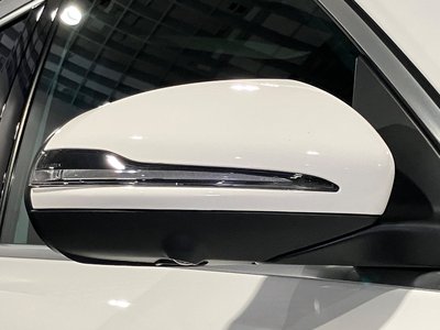 2025 Mercedes-BENZ GLB thumbnail 17