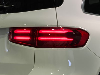 2025 Mercedes-BENZ GLB thumbnail 30