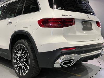 2025 Mercedes-BENZ GLB thumbnail 32