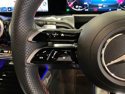 2025 Mercedes-BENZ GLB thumbnail 41