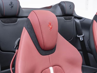 2024 Ferrari ROMA SPIDER 照片 15