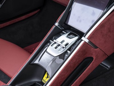 2024 Ferrari ROMA SPIDER 照片 22